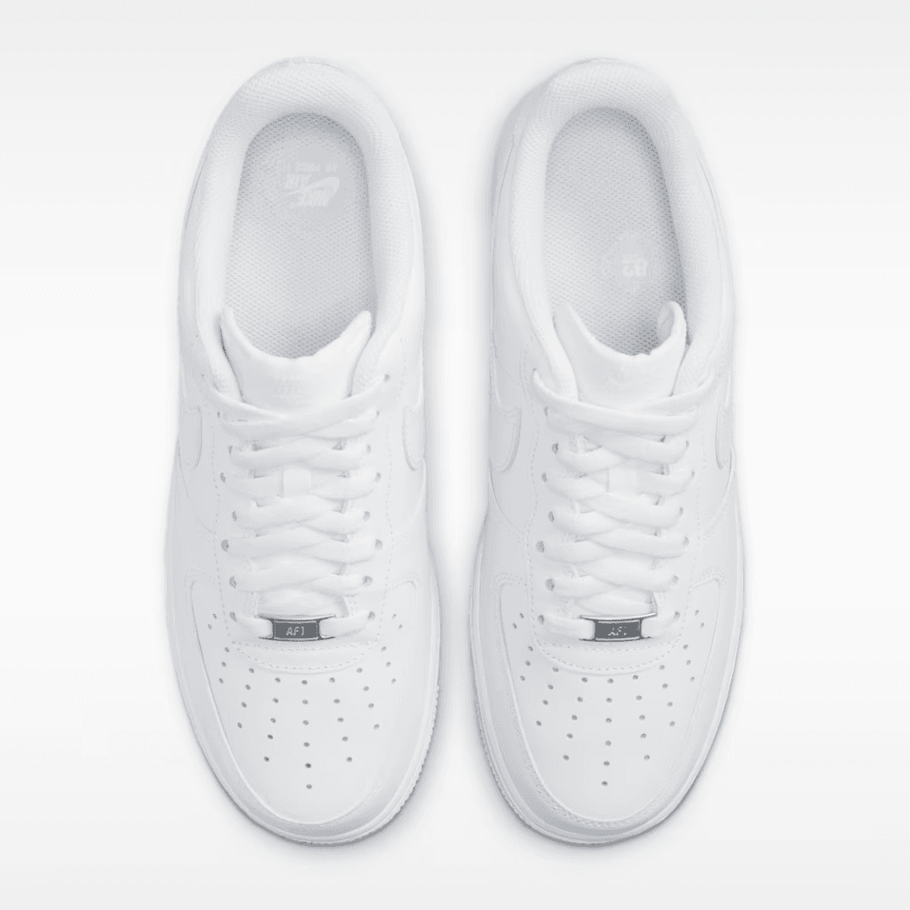 Top-down view of the Nike Air Force 1 '07 lacing system