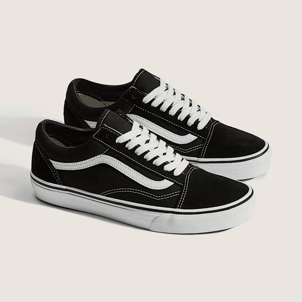 Front view of the Vans Old Skool Black White